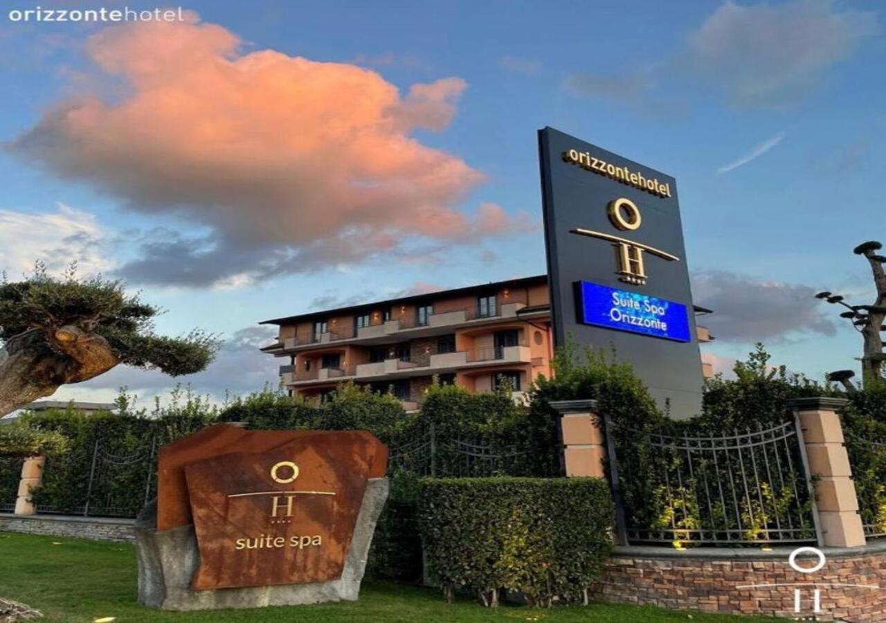 Hotel Orizzonte Lago Patria Bagian luar foto