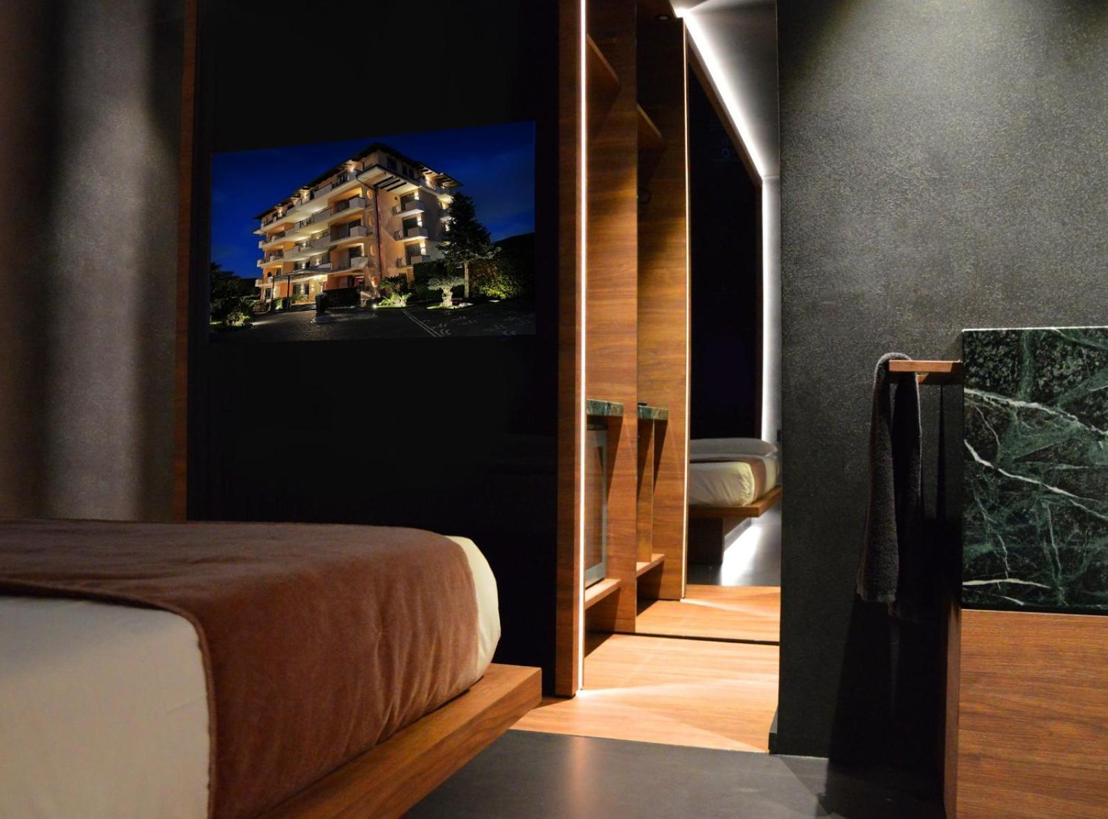 Hotel Orizzonte Lago Patria Bagian luar foto